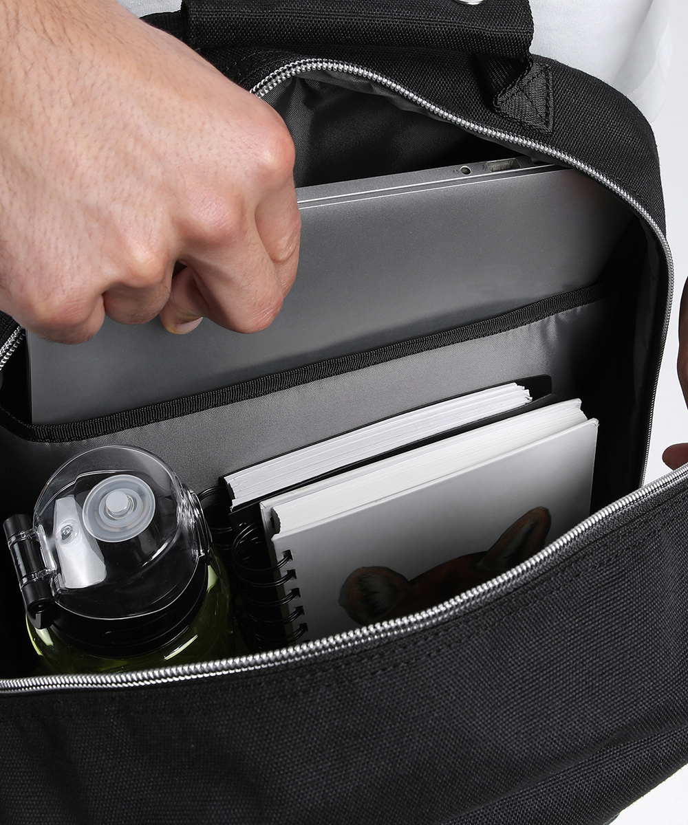 PUMA Unisex Solid Black Backpack